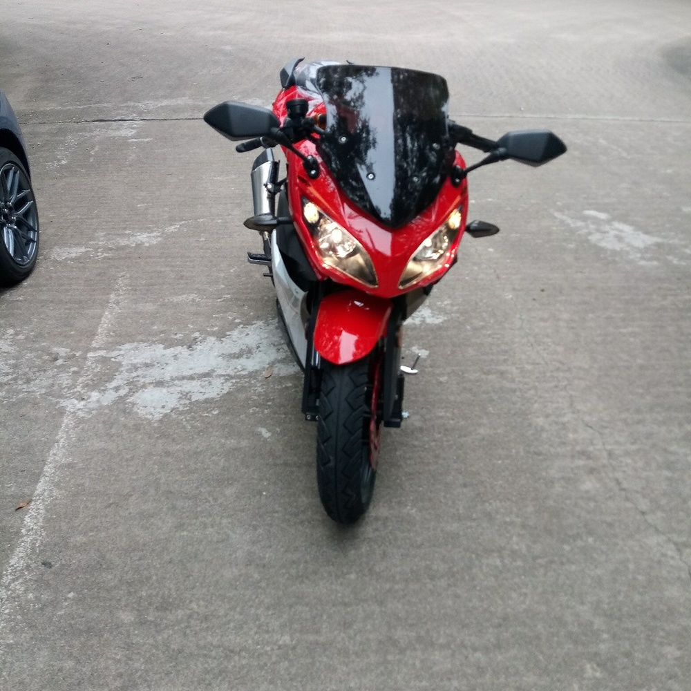 Motorcycle - Picture 7 of 8